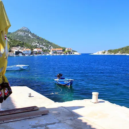 Zaklopatica 8325a Lastovo
