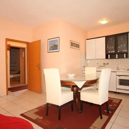 Zaklopatica 8325a Lejlighed Lastovo